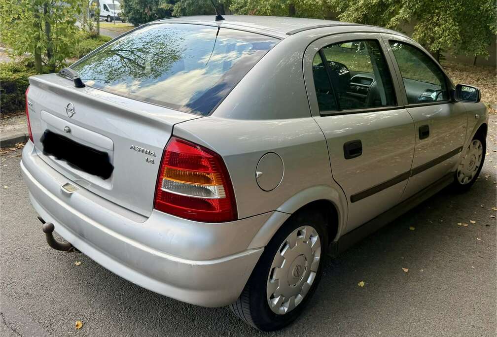 Opel 1.4i XE 16v Comfort