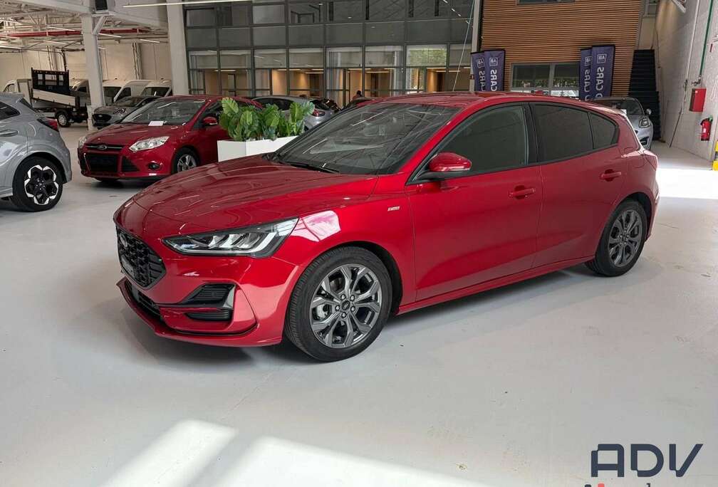 Ford Winter Pack - Carplay/Android Auto - Ruby Red Metallic!!