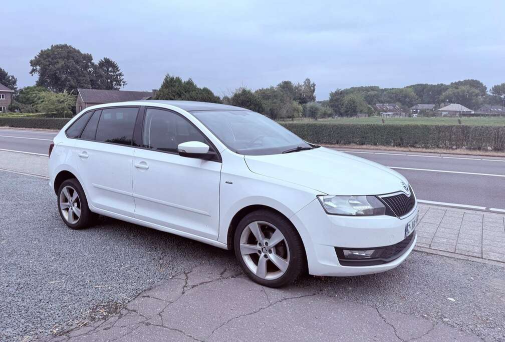 Skoda Rapid 1.4 CR TDi - PANORAMIQUE - ENTRETIEN OK -