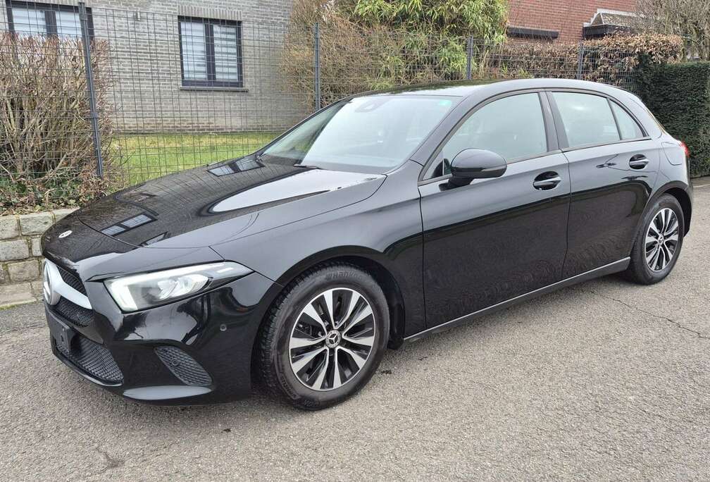 Mercedes-Benz 85kw/Carnet complet/1er proprio/2022/GPS/Clim/TVA