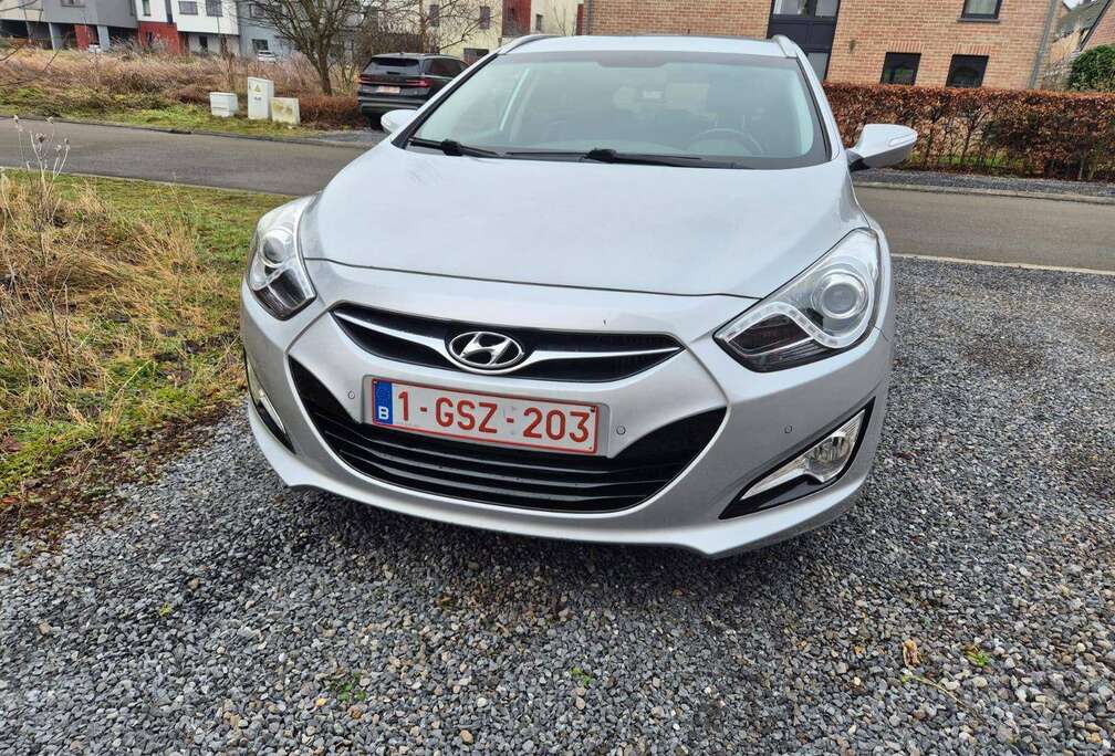 Hyundai Style premium pack