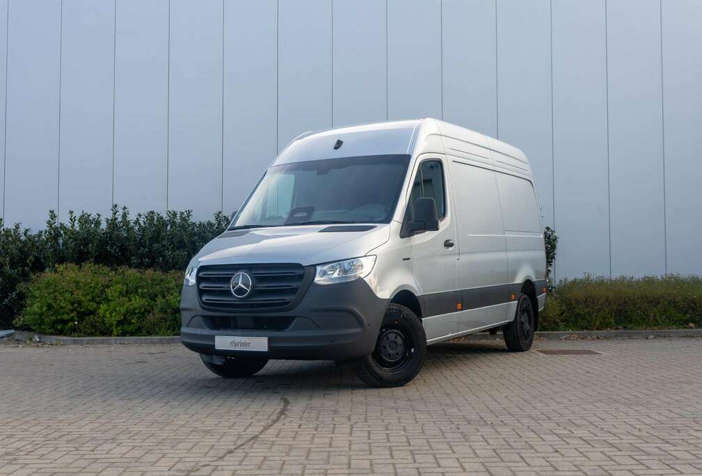 Mercedes-Benz eSprinter 320 GB L2 RWD PRO 81 kwh, Winterpakket,