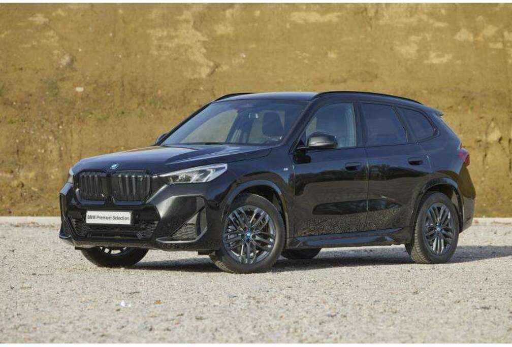 BMW iX1 xDrive30