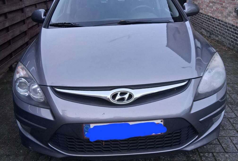 Hyundai i30cw 1.6 CRDi blue Classic