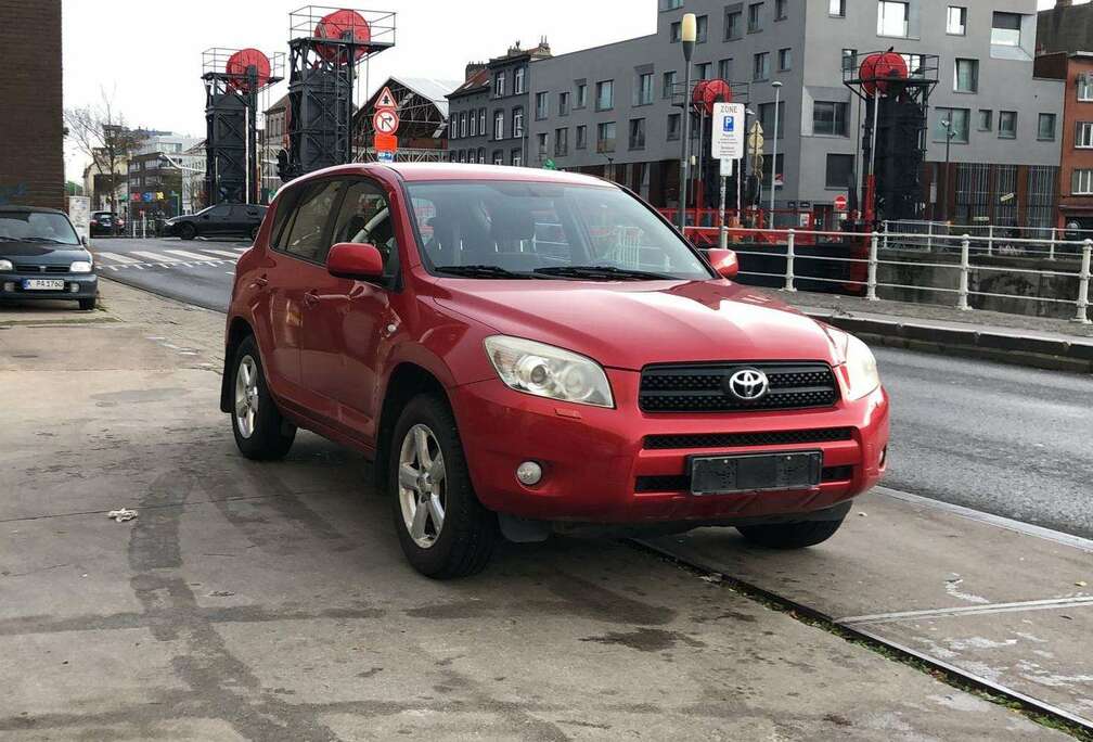 Toyota RAV4 2.0i VVT-i 16v VX