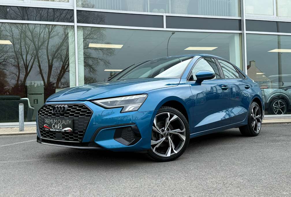 Audi AUTOMAAT / CARPLAY / ZETELVERWARMING / KEYLESS /