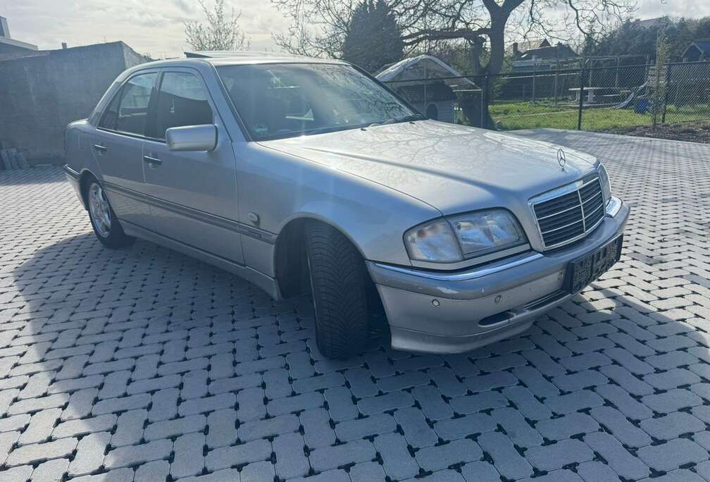 Mercedes-Benz C 240 Elegance