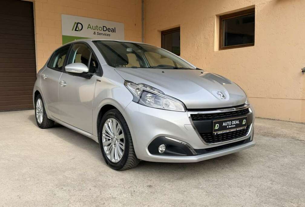 Peugeot 1.2 Signature 45.000km