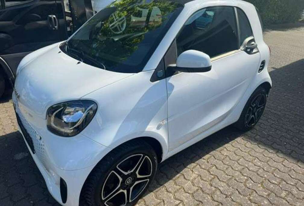 Smart SMART FORTWO EQ COUPE 22kw BLUETOOTH LED AUTOMATIK