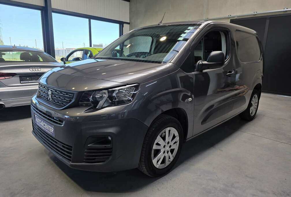 Peugeot 1.5 BlueHDi Asphalt TVAC // 3 PLACES / GARANTIE 1