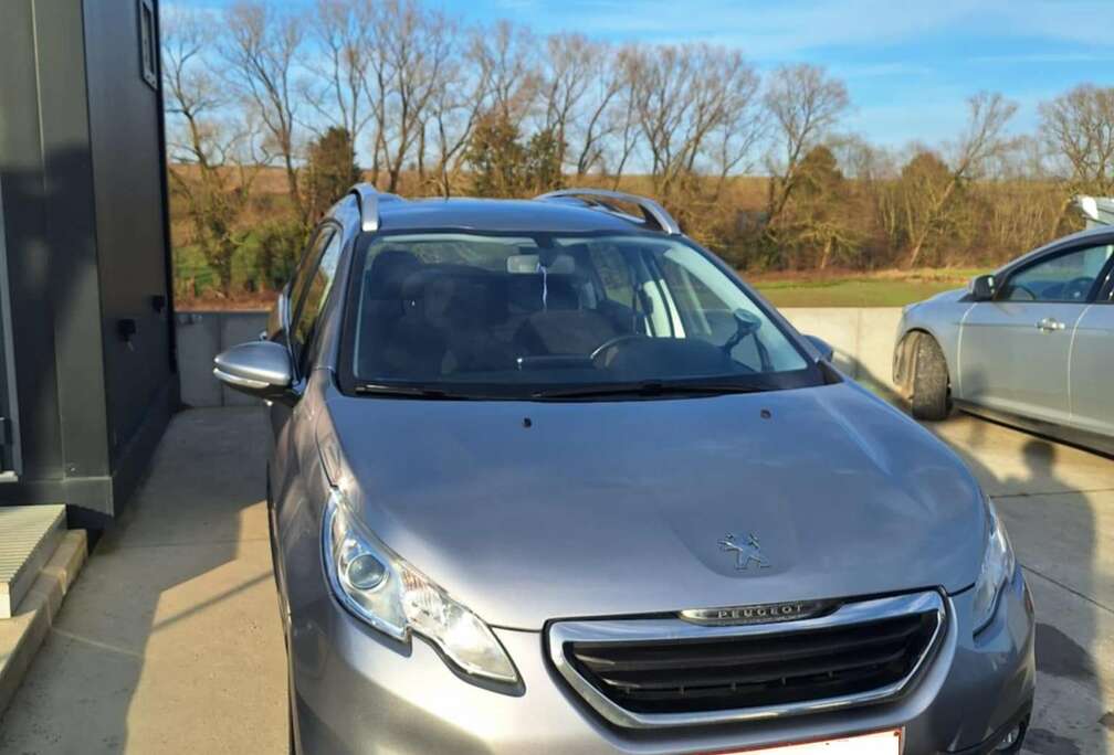 Peugeot 2008 1.2i PureTech Active S