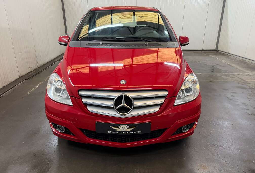 Mercedes-Benz B 200
