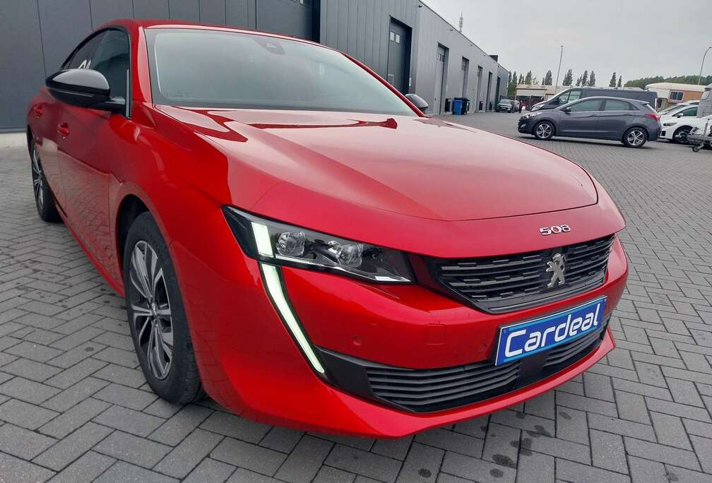 Peugeot 1.5 BlueHDi Allure Pack/AUTOMATIQUE/GPS/CARPLAY/