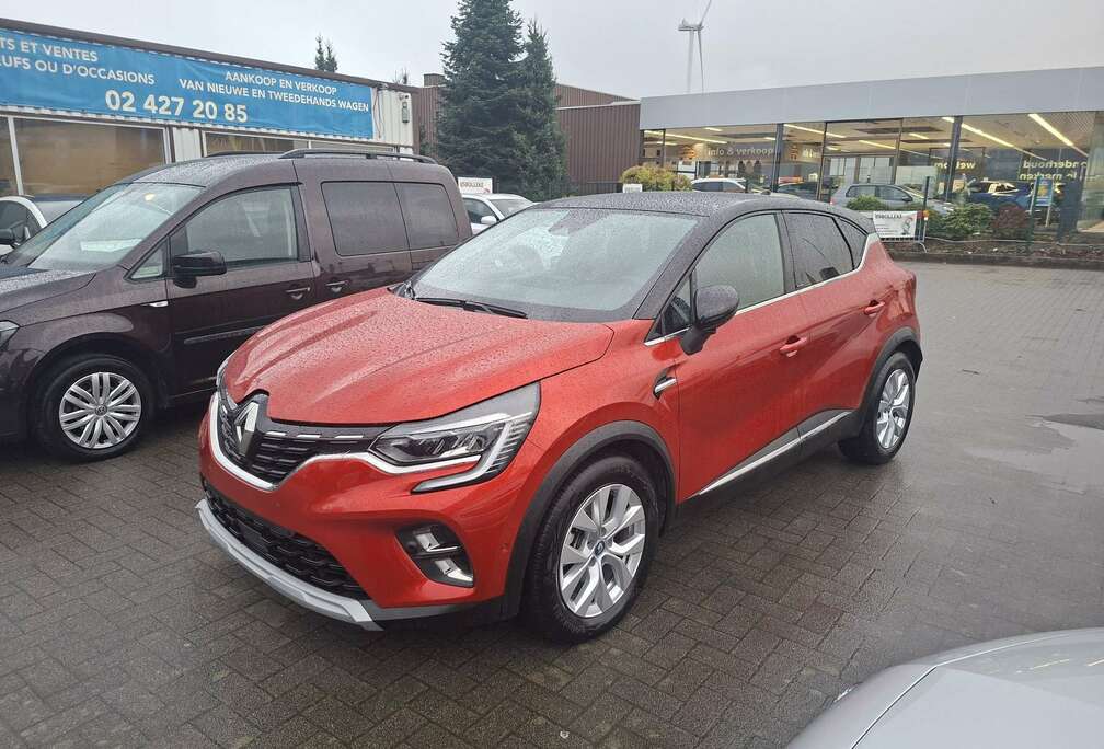 Renault Captur Plug in Hybrid E-Tech