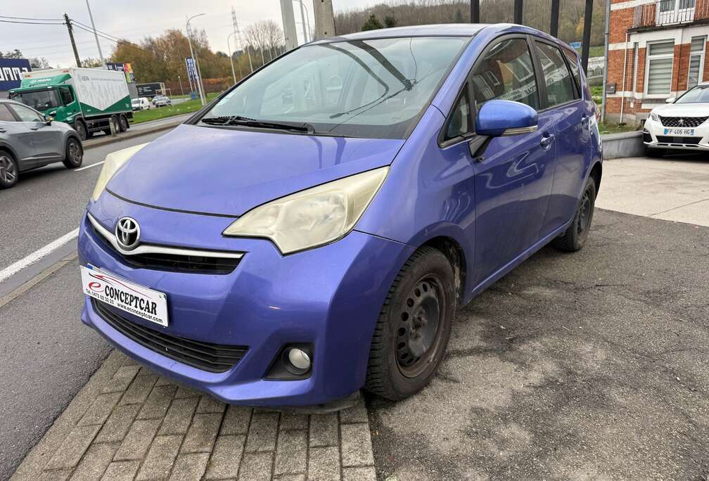 Toyota Verso S 1.4 D-4D Luna
