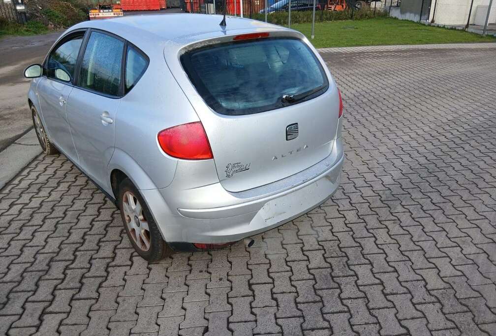 SEAT altea