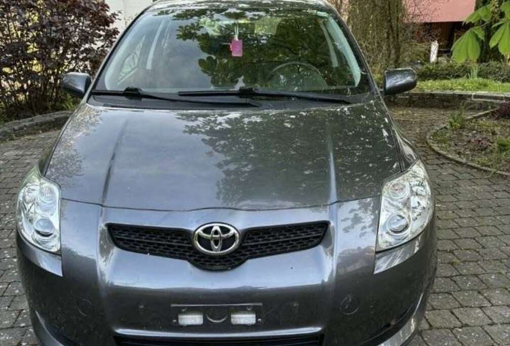 Toyota 1.4 D-4D Linea Luna Pack