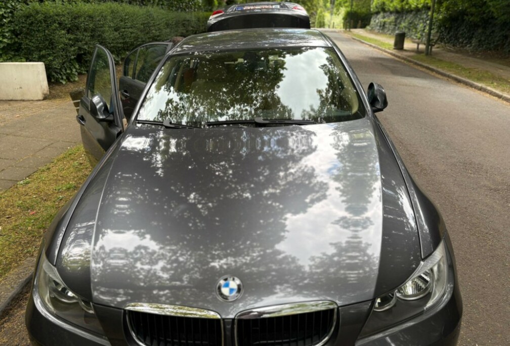 BMW 320i  - 86.300 km