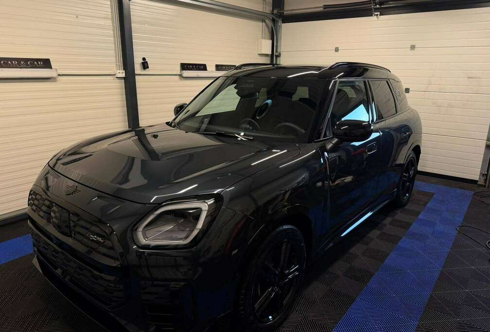 MINI Countryman SE ALL4 JCW trim pack XL
