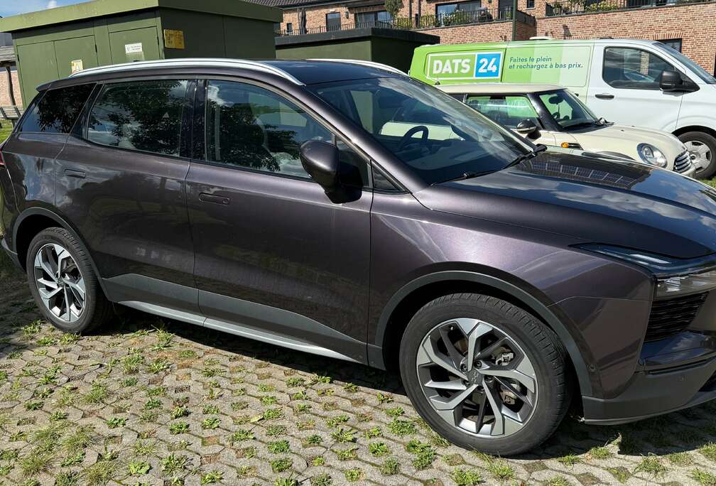 U5 63 kWh Premium