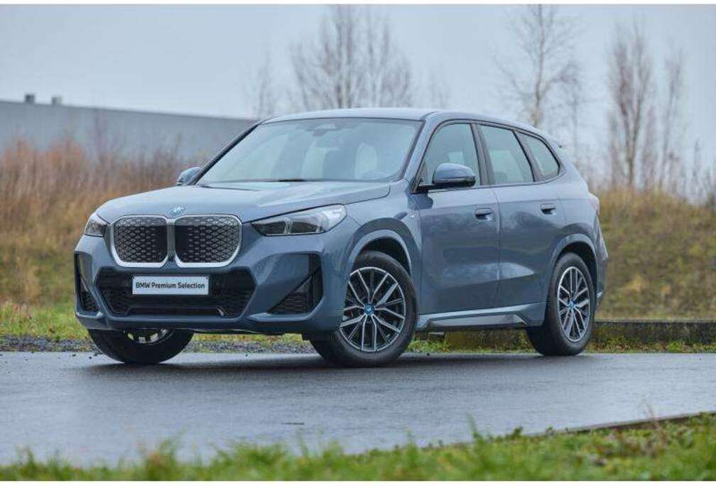 BMW iX1 xDrive30