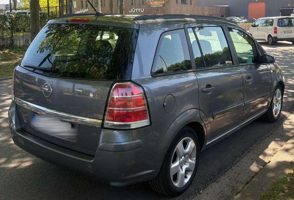 Opel Zafira 1.9 CDTI