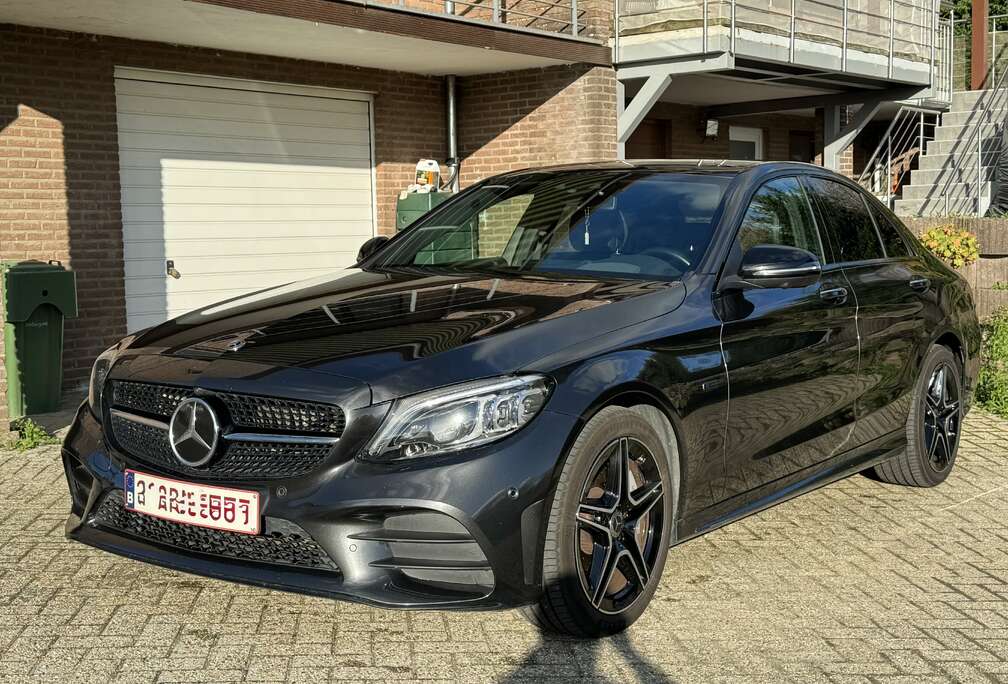 Mercedes-Benz de 9G-TRONIC AMG Line