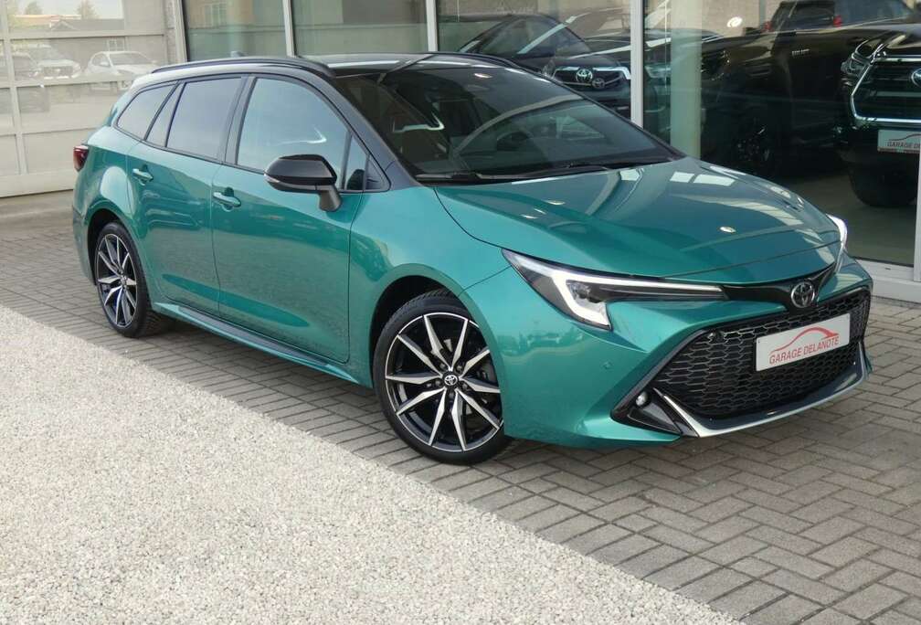 Toyota Touring FACELIFT 1.8 Hybrid 140pk GR Sport +Parkeersensoren +Sportzetels +Zetelverwarming