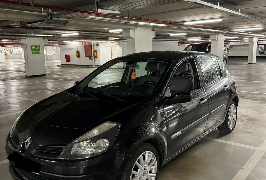 Renault 1.2 TCE Initiale PARIS