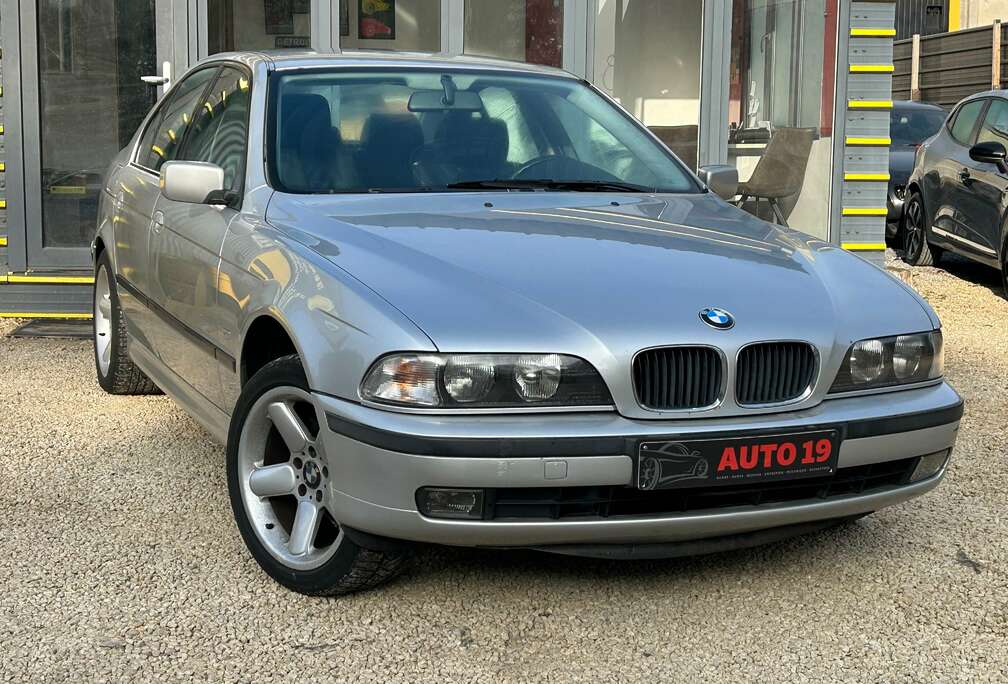 BMW 523i Special Equipment 2