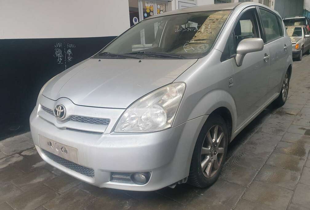 Toyota Corolla Verso 1.8i VVT-i 16v Linea Luna 7pl.