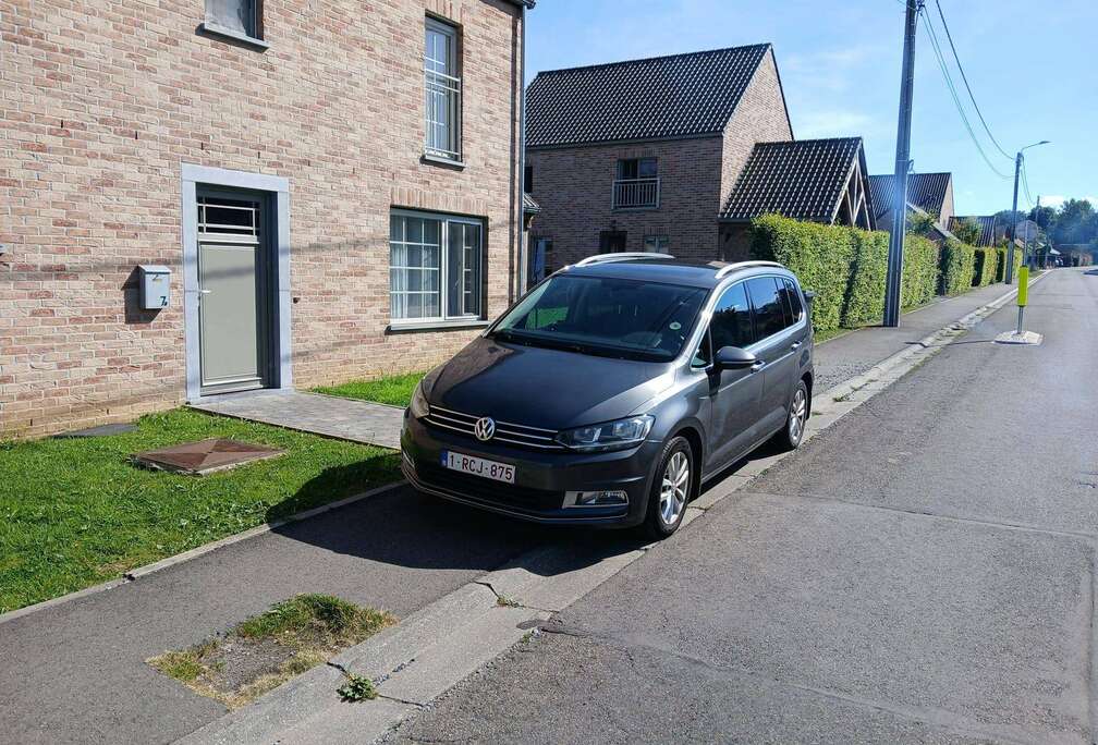 Volkswagen Touran 1.6 TDi SCR Highline