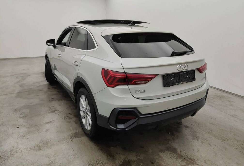 Audi Q3 35 TDi Business Edition S tronic