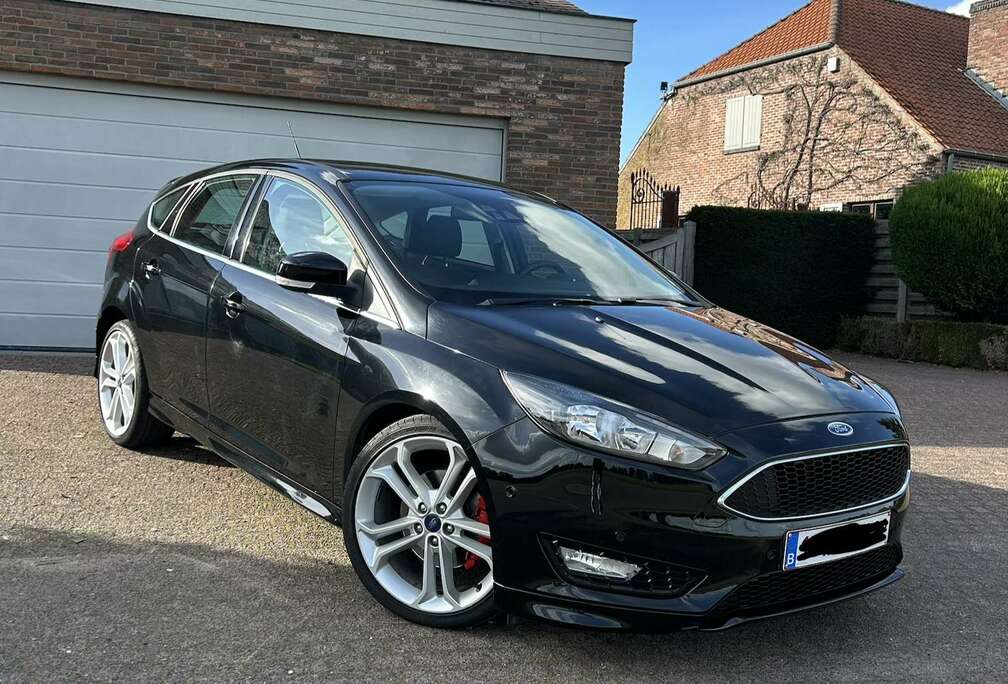 Ford Focus 1.5 EcoBoost ST Line
