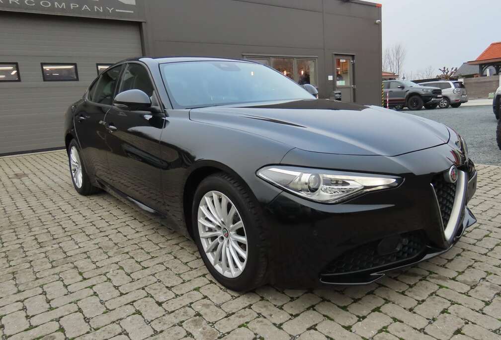 Alfa Romeo Giulia 2.2 Diesel AT8 Super