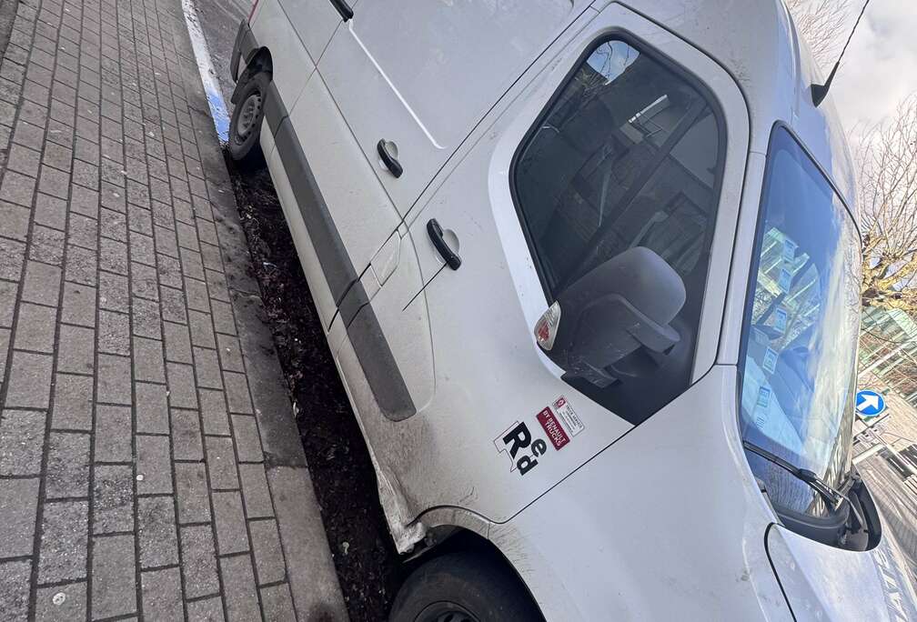 Renault 2.3 dCi  L2h2