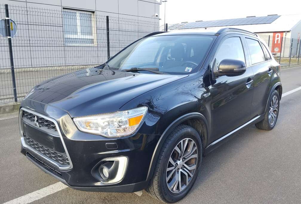 Mitsubishi 1.6 Di-D 2WD Diamond Edition