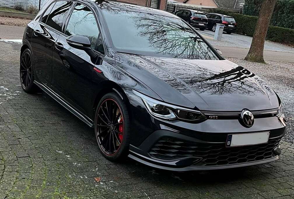 Volkswagen 2.0 Clubsport Performance AKRAPOVIC