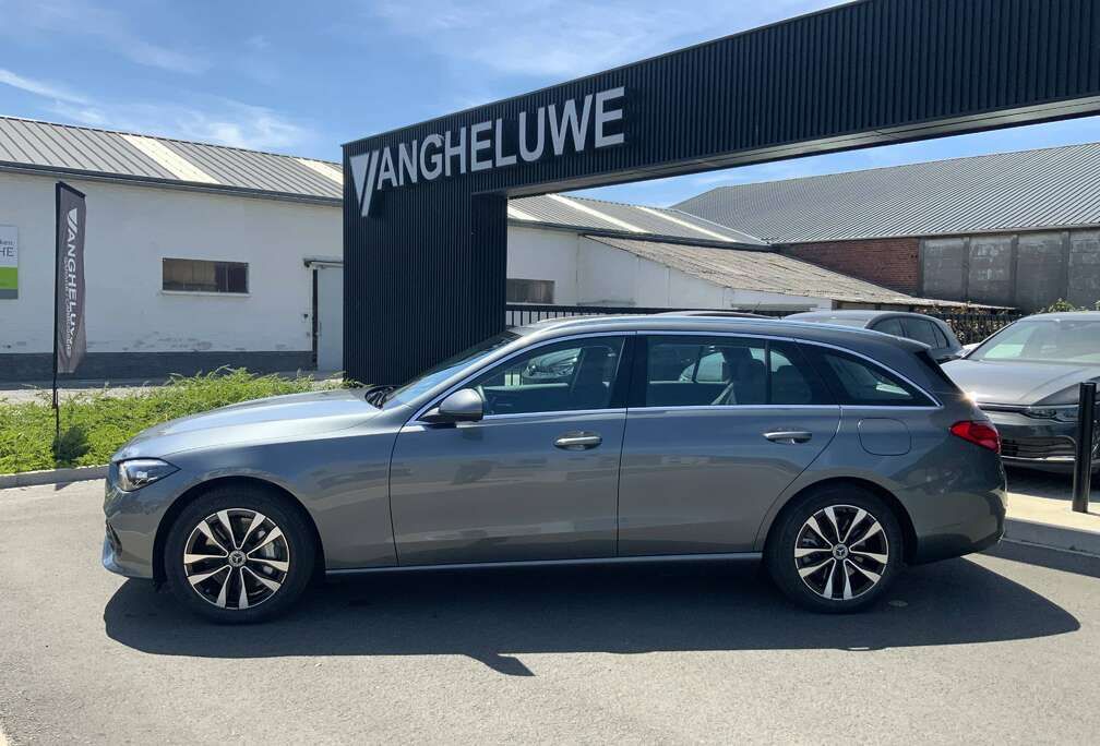 Mercedes-Benz e T 9G-TRONIC Avantgarde Advanced Plus