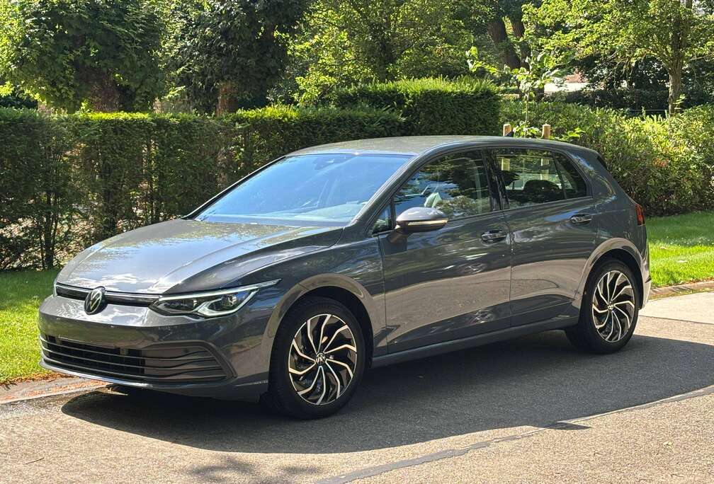 Volkswagen Golf 1.5 TSI / NAVI / CARPLAY / SPORT ZETEL / 17 ALU