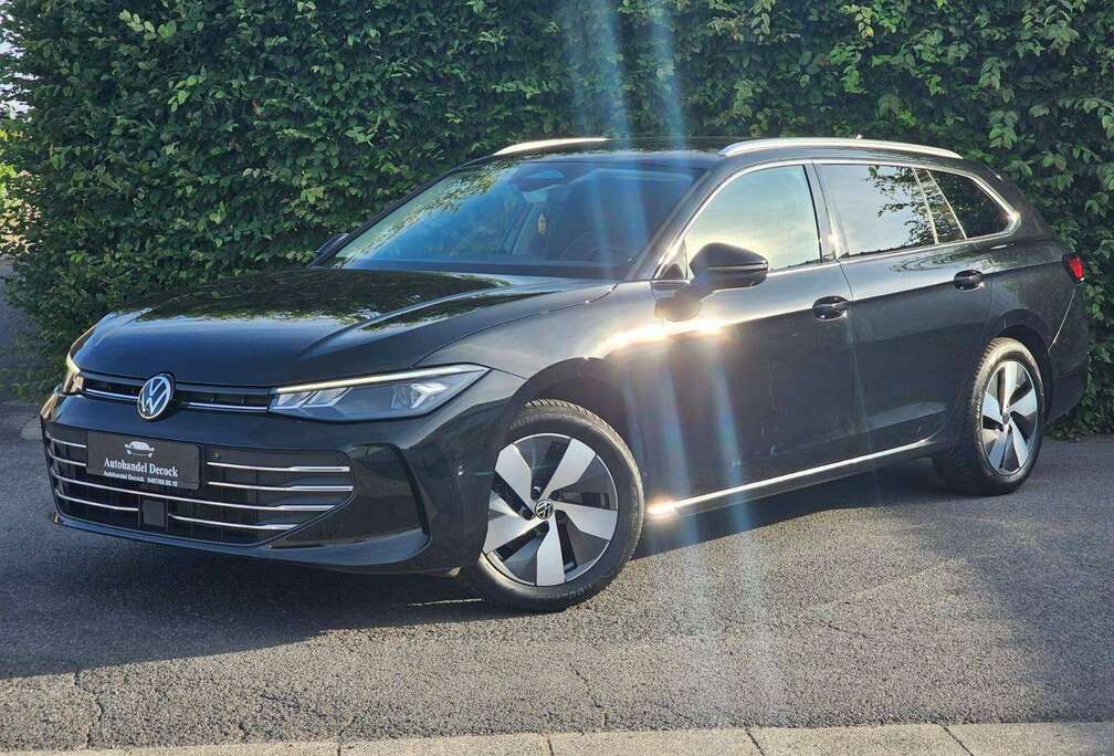 Volkswagen 1.5 benzine / Elek trekhaak / 360 CAMERA / Stuurwielverwarming