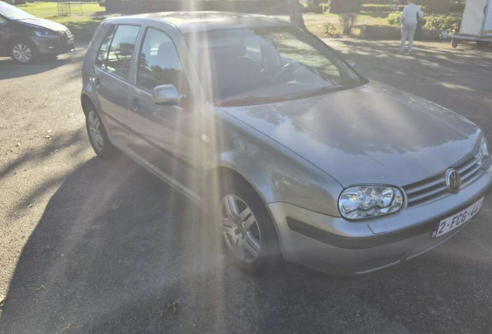 Volkswagen 1.6i Base