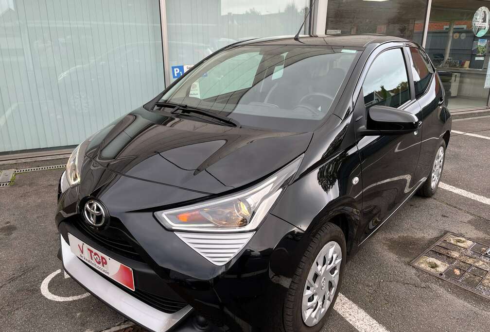 Toyota Aygo x-play