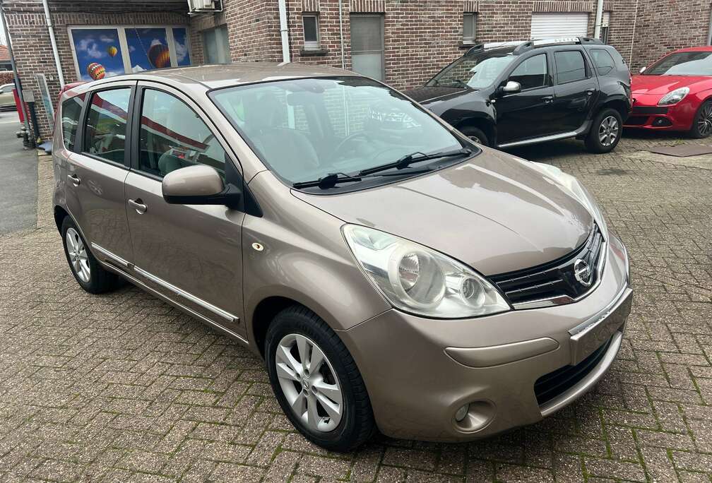 Nissan 1.6 i /AUTOMAAT/GEKEURD/airco