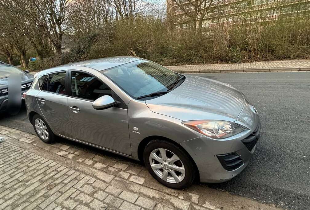 Mazda 1.6i Active