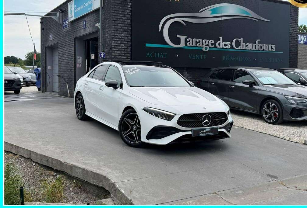 Mercedes-Benz AMG Line TOIT PANO / Attelage /1 Propriétaire
