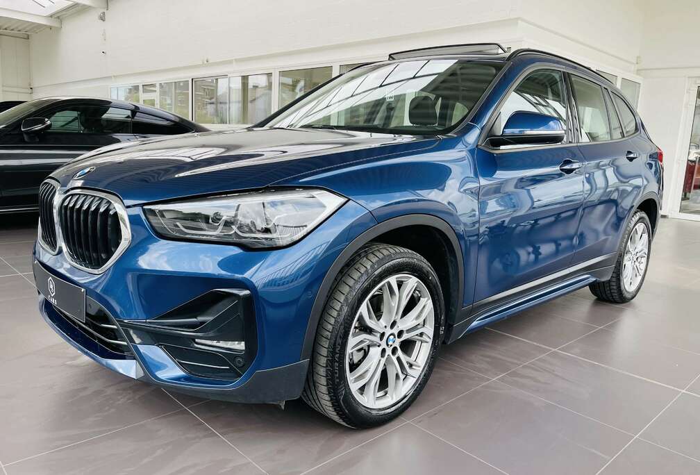 BMW 1.5iA *** GARANTIE + TOIT PANO +  X-LINE + LED + GPS PRO ***