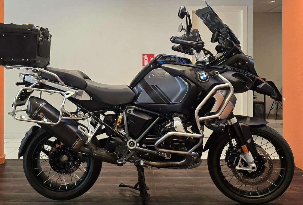 BMW Triple Black ** Option 719