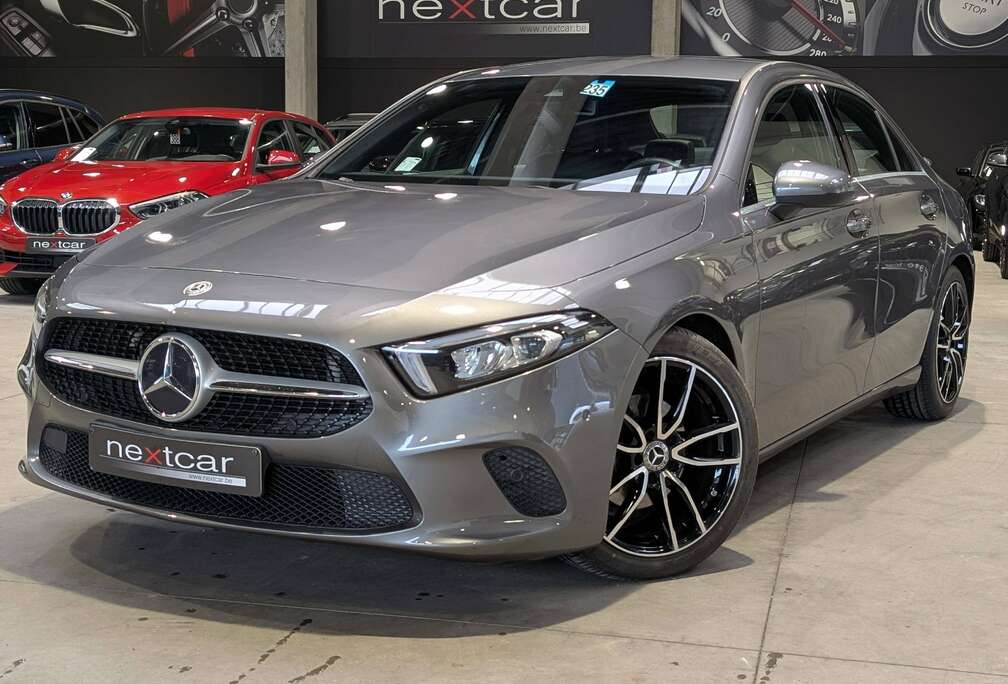 Mercedes-Benz d Sedan 7G TRONIC *FULL LED-DIGIT-PARKTRONIC-NAVI*