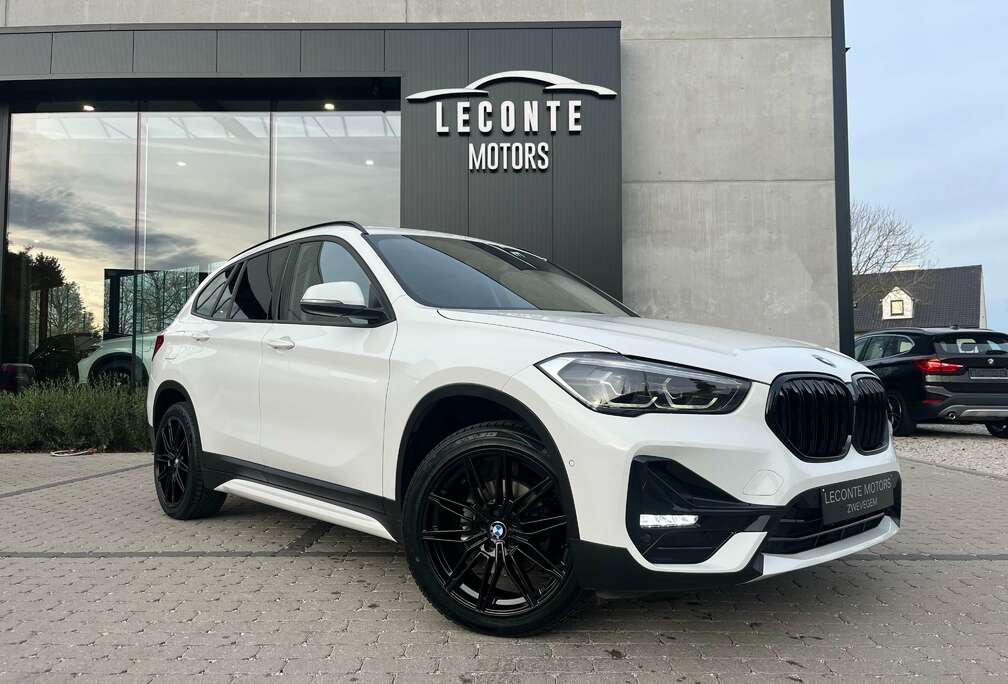BMW X1 sDrive18dA Sport-Pack LED/Sportzetels/Camera/..